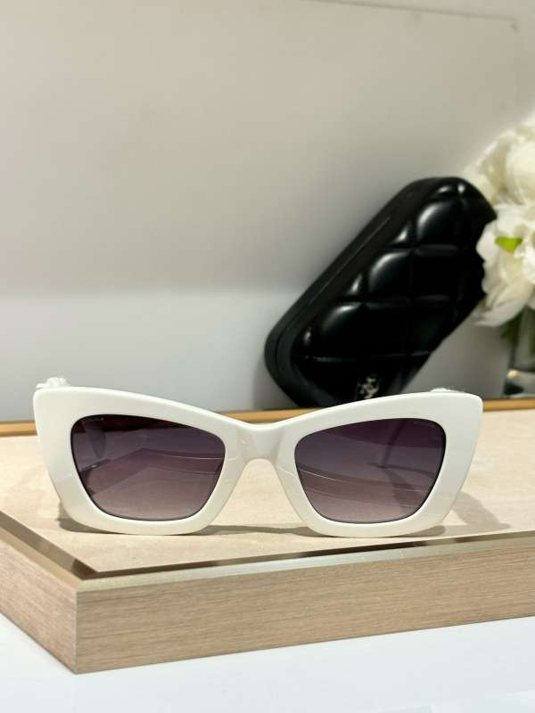 Picture of Chanel Sunglasses _SKUfw56678077fw